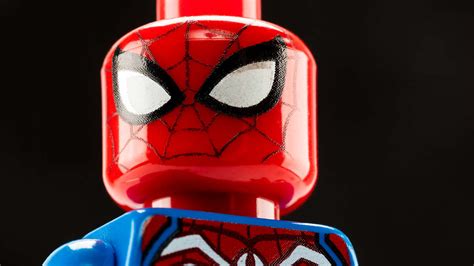 Comic-Con's Exclusive Spider-Man Lego Minifig, Based On The PS4 Game ...