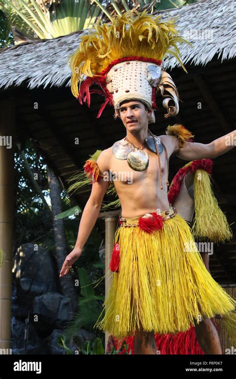 Dance And Show During The Luau Polynesian Cultural Center Laie Oahu