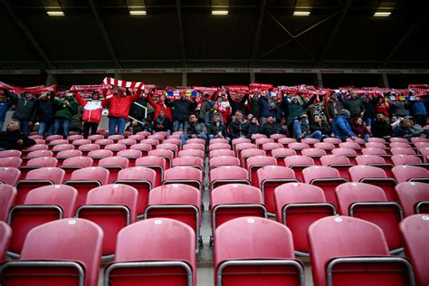 Bundesliga Fortuna Duesseldorf Ma Spos B Na Puste Trybuny Klub