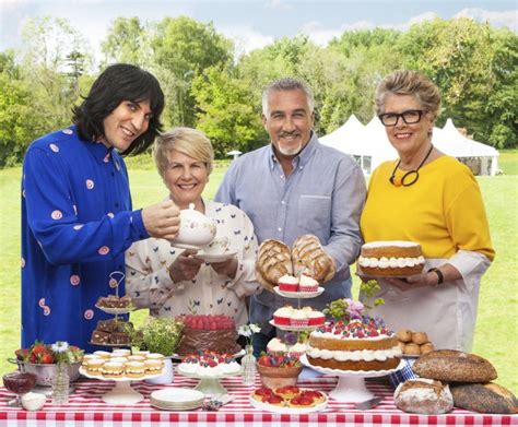 Best Christmas Ts For Great British Bake Off Fans Metro News