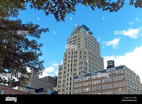 Unique Downtown Cleveland Building Hi Res Stock Photography And Images