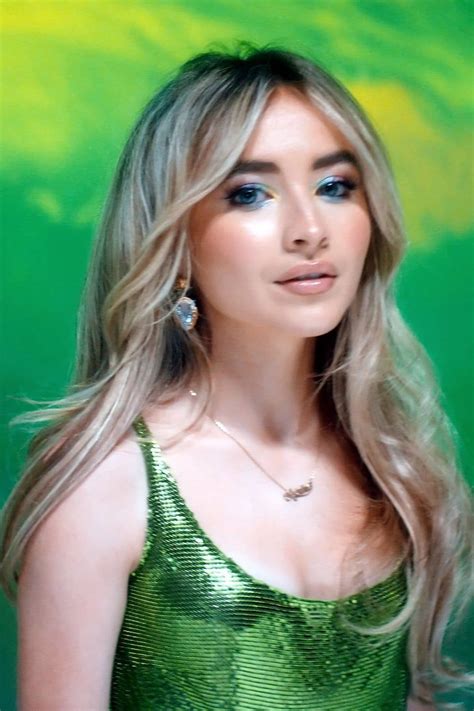 Sabrina Carpenter Stuns In Green Versace Dress At Glaad Awards