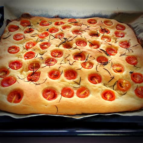 Focaccia Con Tomates Cherry Y Romero Recetas Piratas