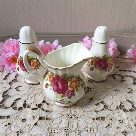 Fine Bone China Cottage Rose Milk Jug Furniture Home Living