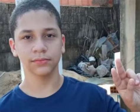 ADOLESCENTE DE 13 ANOS MORRE APÓS SOFRER AGRESSÕES DE COLEGAS EM ESCOLA