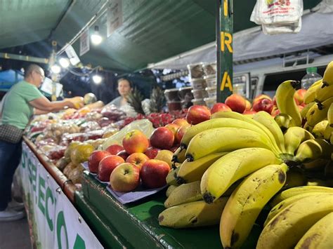 Feira Noturna De Hoje Tem Pagode E Ensaio De Escolas De Samba