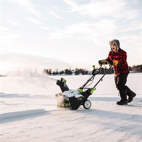 Toro 21 Inch Power Clear 60 Volt Battery SnowBlower Finally 57 OFF