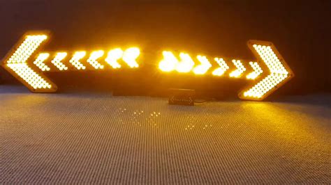 Road Construction Led Traffic Arrow Signal Flashing Safety Road Warning