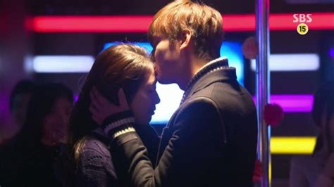 10 Adegan Lee Min Ho And Park Shin Hye Yang Paling Romantis Di The Heirs