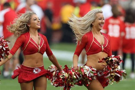 Kansas City Chiefs Cheerleaders Pictures and Photos - Getty Images ...