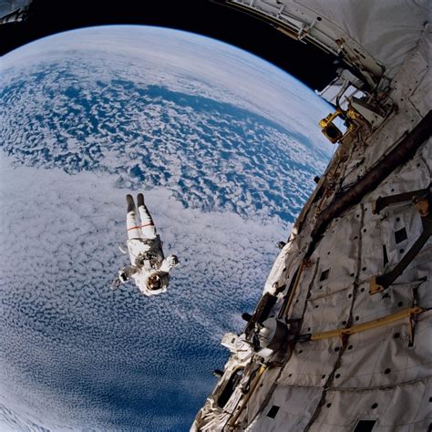 Astronaut Mark Lee Test Safer System During Eva Picryl Public