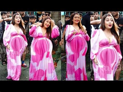 Pregnant Neha Kakkar S Flaunting Her Clear Baby Bump With Husband