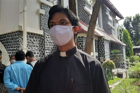 Pasca Bom Bunuh Diri Di Makassar Gereja Katedral Semarang Tingkatkan