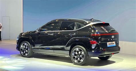 Hyundai Kona Electric Mejeng Di GIIAS 2024 Harga Diumumkan Mulai Rp499