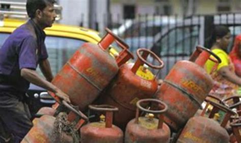 Non Subsidised LPG Hiked By Rs 16 50 A Cylinder India