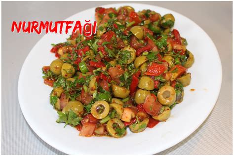 Yeşil zeytin salatası nasıl yapılır tarifi Hatay usulü kırma zeytin