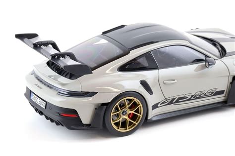 1 18 Norev Porsche 911 992 GT3 RS Coupé Weissach Package 2022 Craie