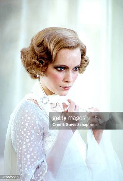 Mia Farrow 1974 Photos And Premium High Res Pictures Getty Images