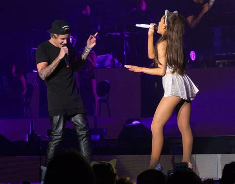 Justin Bieber And Ariana Grande Mirror Online