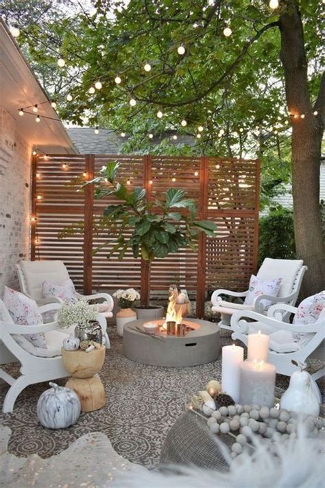 25 Smart And Stylish Garden Screening Ideas To Add A Little Privacy ~ Godiygo