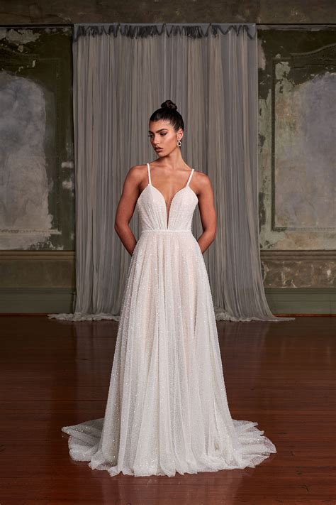 Evie Young – Indy – Diamond Bridal