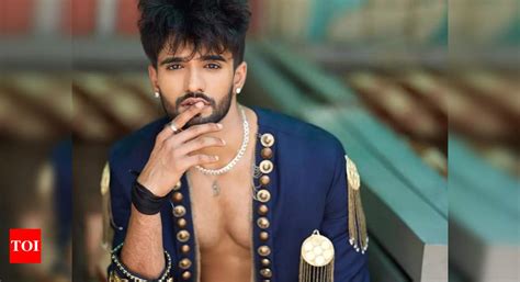 zeeshan khan questions bigg boss  house rules asks