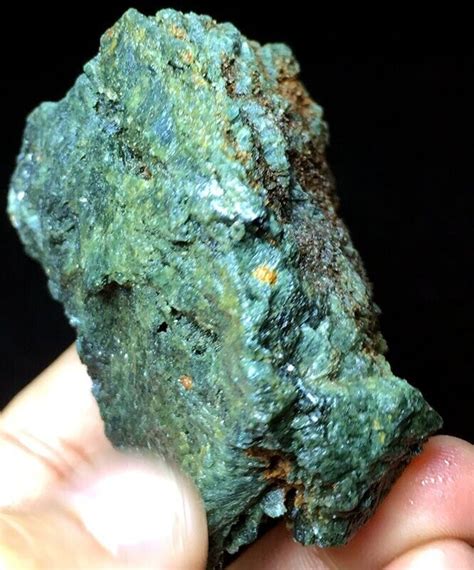 189G A Natural Green Tourmaline Specimen Crystal Rough Gemstone Rock