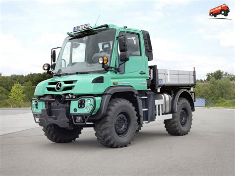 Mercedes Benz Presents Unimogs And Special Trucks At Agritechnica 2015