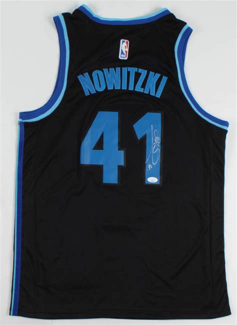 Dirk Nowitzki Signed Mavericks Jersey (JSA COA) | Pristine Auction