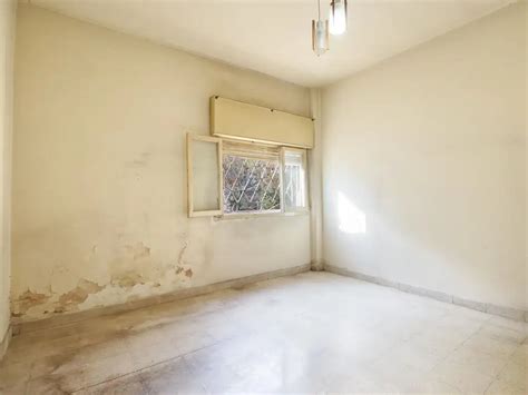 Venta Casa 50 años 3 dormitorios 1 cochera 107m2 Caseros 2500