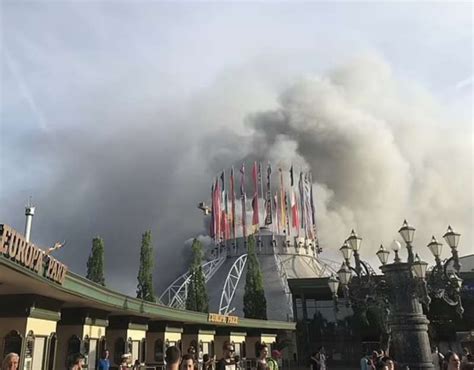 Incendio Al Parco Divertimenti Europa Park Di Rust In Germania