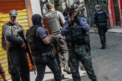 25 Dead After Shootout In Brazil During A Police Raid The New York Times