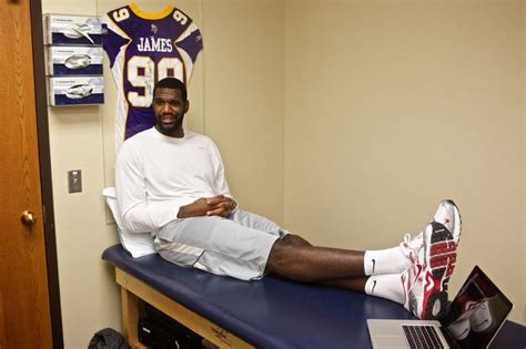 Blazers' Greg Oden wakes up to worst-case news -- he's had another microfracture surgery ...