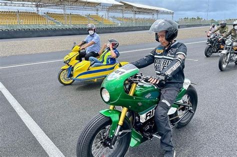 Presiden Jokowi Jajal Sirkuit Sebelum Balap WSBK Mandalika Langsung