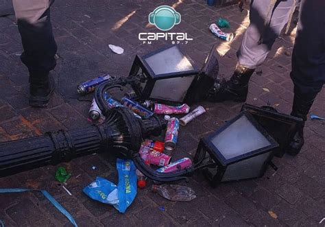 Locura absoluta Así quedó la Plaza 9 de Julio tras salir campeones del