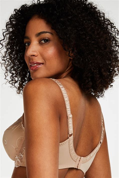 Buy Hunkemöller Nude Diva Non Padded Underwired Bra from the Next UK