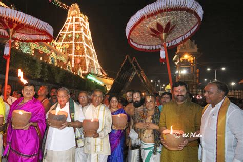 Tirumala Shrine Glitters In The Festival Of Lights Ttd News