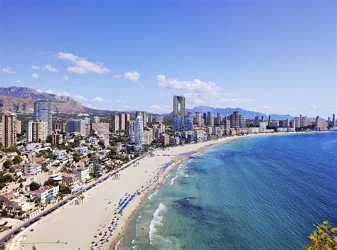 Ciudad De Benidorm Desde La Plataforma Tossal De La Cala Foto De