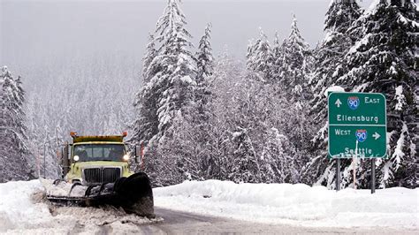 Snoqualmie Pass Has Snowiest December On Record Seattle Pretty Rainy