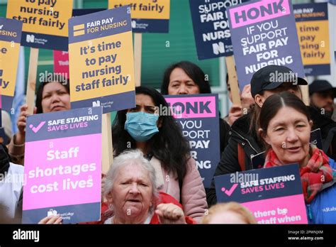 London Uk 01 May 2023 Nurses Strike Nurses At Picket Line Outside