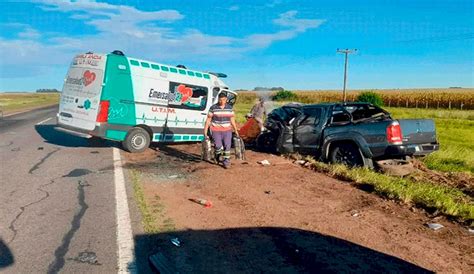 Tragedia En La Ruta Siete Muertos Tras El Choque De Una Ambulancia