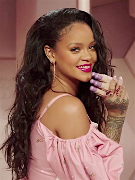 Rihanna A Cantora Mais Rica Do Mundo