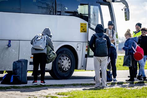 Vijftig Asielzoekers Uit Ter Apel Tijdelijk Naar Sporthal In Gieten