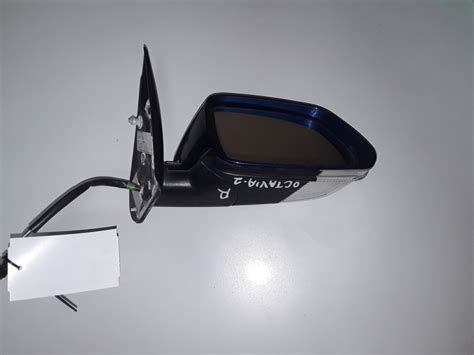 Used Skoda Octavia Side Mirror And Its Details