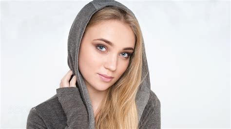 Hoods Blonde White Background Women Face Portrait Blue Eyes Hd