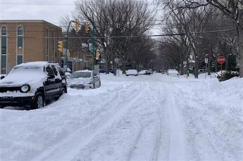 Saskatoon unveils plan to clear snow from more city streets | 650 CKOM