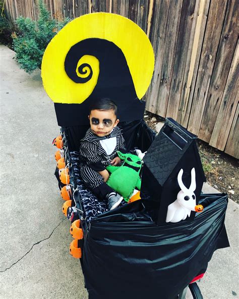 Nightmare Before Christmas wagon. Jack Skellington costume. DIY ...