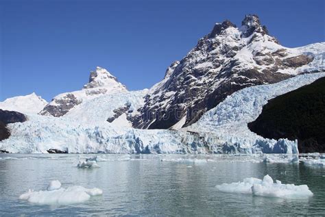 Glacier, Argentino Lake stock image. Image of argentina - 36535333