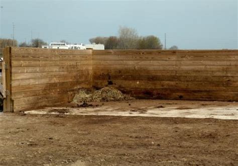 Storing Manure On Small Farms Deciding On A Storage Option Msu