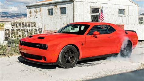 Dodge Challenger pulls ahead of Ford Mustang in American muscle car ...